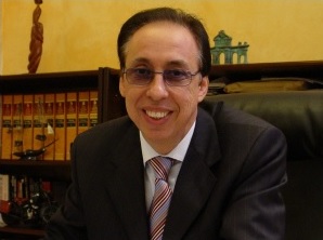 Oscar Martinez, Apei