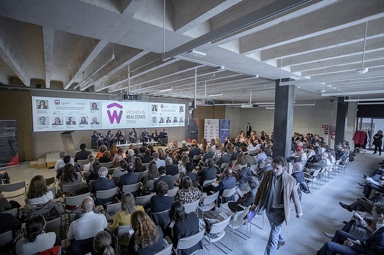 Carmen Panadero (WIRES): “Somos referentes en el sector por ser expertas, no por ser mujeres”