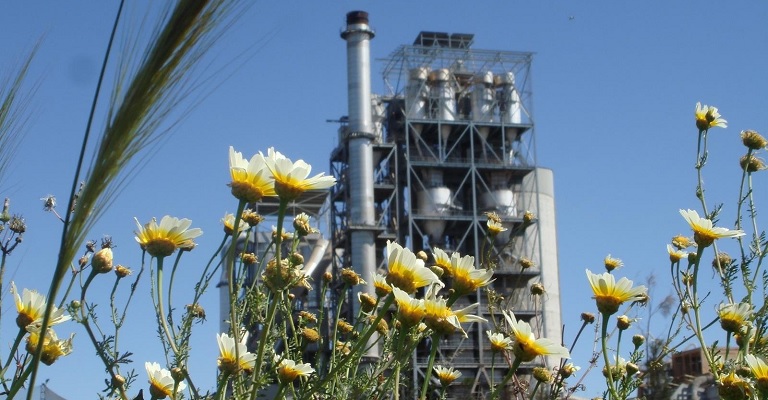 El cemento pide no parar la construcción para que el país esté listo cuando salga de la crisis