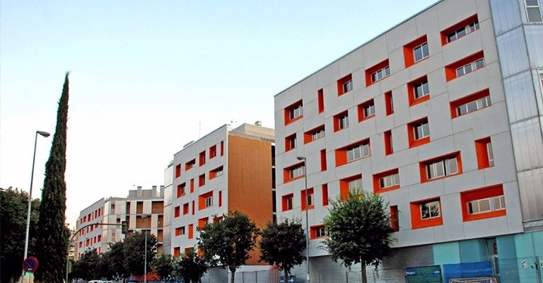 El Índice Registral de Actividad Inmobiliaria (IRAI) que elabora el Colegio de Registradores registró una contracción anual del 3,6% durante el tercer trimestre del año, por lo que se modera respecto al descenso del segundo trimestre (-10,7%) i