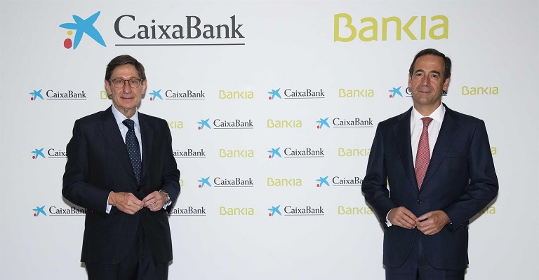 Caixabank y Bankia refuerzan su capital previo a la fusión
