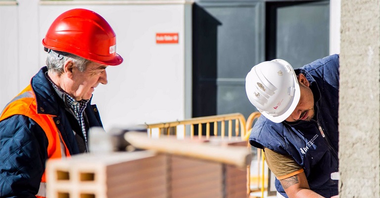 Patronal y sindicatos celebran el programa de rehabilitación de vivienda que se hará con fondos europeos