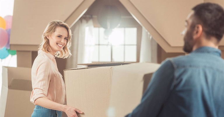 Mujer de entre 26 y 34 años, perfil predominante de comprador de vivienda en cooperativa