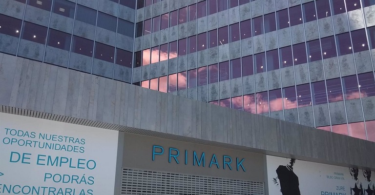 Beraunberri y Onchena preacuerdan la compra de la Torre Bizkaia y estudian dar entrada a más inversores