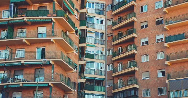 Los administradores de fincas piden que se aplique la tarifa regulada de gas a las comunidades de propietarios