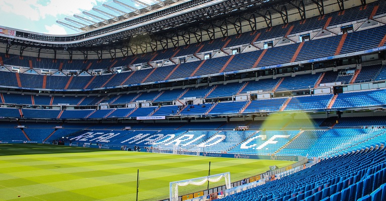 El Santiago Bernabéu y el Camp Nou empatan el ‘clásico de la vivienda’: en ambas zonas la demanda prefiere comprar a alquilar