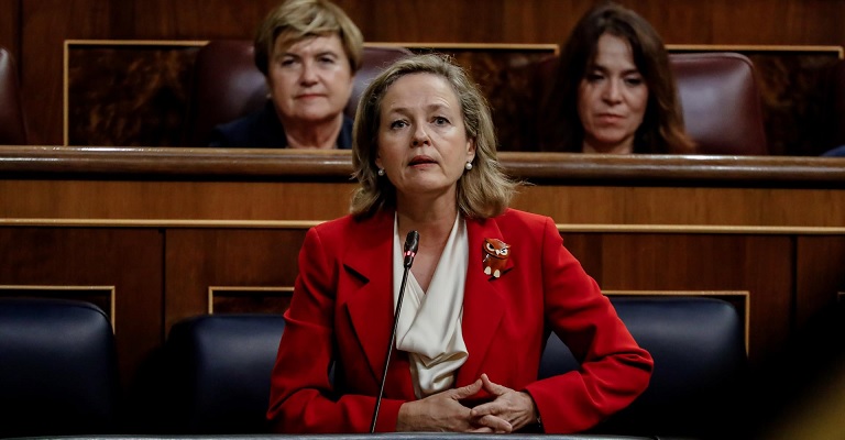 Calviño quiere que las medidas de alivio para los hipotecados alcancen a las clases medias