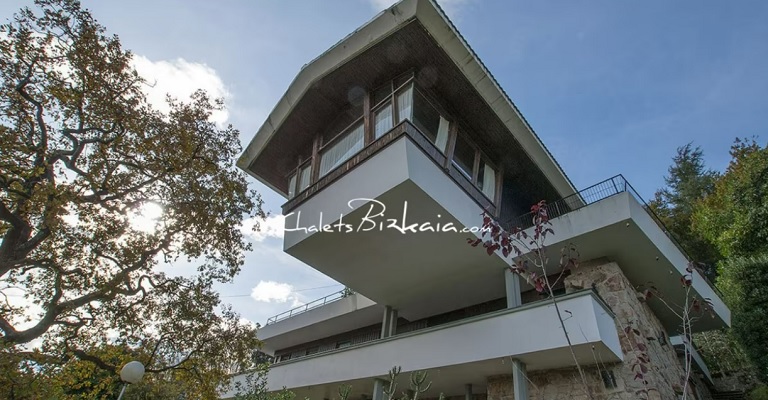 El chalet donde se rodó la aclamada película ‘Cinco Lobitos’, a la venta en Fotocasa por 650.000 euros