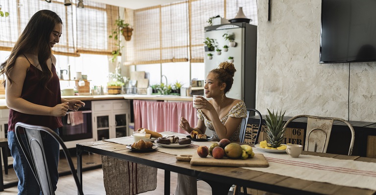Compartir una vivienda en España en 2022 cuesta un 66 % más que en 2015