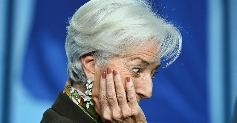 El BCE sube tipos en 0,5 puntos, hasta el 3,5%, máximos desde el año 2008, a pesar de las tensiones financieras.