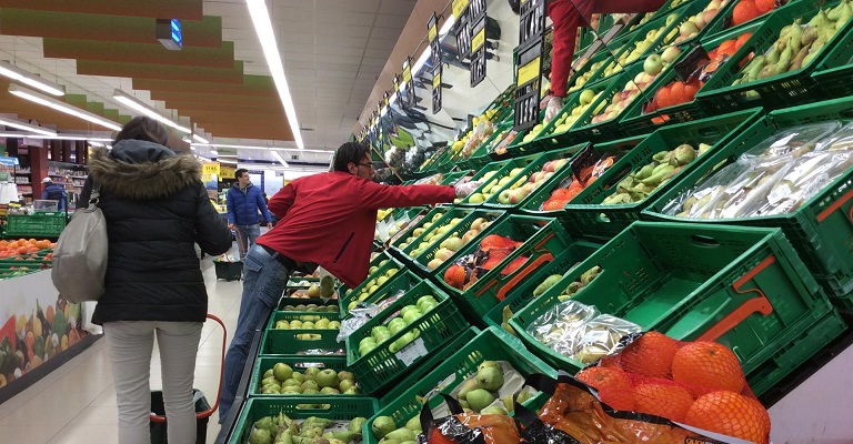 El IPC vuelve a los ascensos: sube ocho décimas en abril, al 4,1%, pero recorta el subyacente al 6,6%