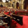 El Parlamento catalán pide ampliar los expedientes de apropiación forzosa a grandes tenedores de viviendas