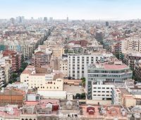 El precio de la vivienda sube un 7,9% interanual en agosto en España, la subida más moderada de este año, según Fotocasa.