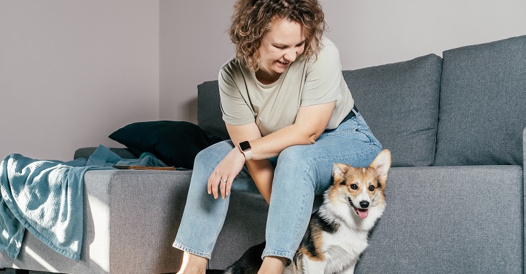 El 58% de los propietarios de viviendas aceptaría inquilinos con perros o gatos, pero solo un 4% lo publica en el anuncio