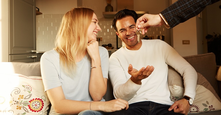 La participación de los jóvenes en el mercado inmobiliario se desploma hasta el 41 %