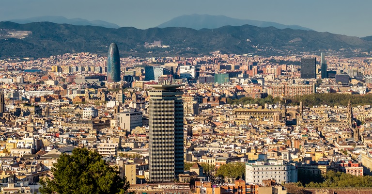 El barrio con mayor rentabilidad de España ofrece un 12 % y el menos rentable un 1,6 %