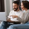 El interés por comprar vivienda supera los datos de hace un año: el 48% quiere comprar frente al 40% que quiere alquilar
