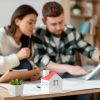 La compraventa de viviendas crece un 19,7% en marzo, hasta las 68.647 unidades, según los notarios